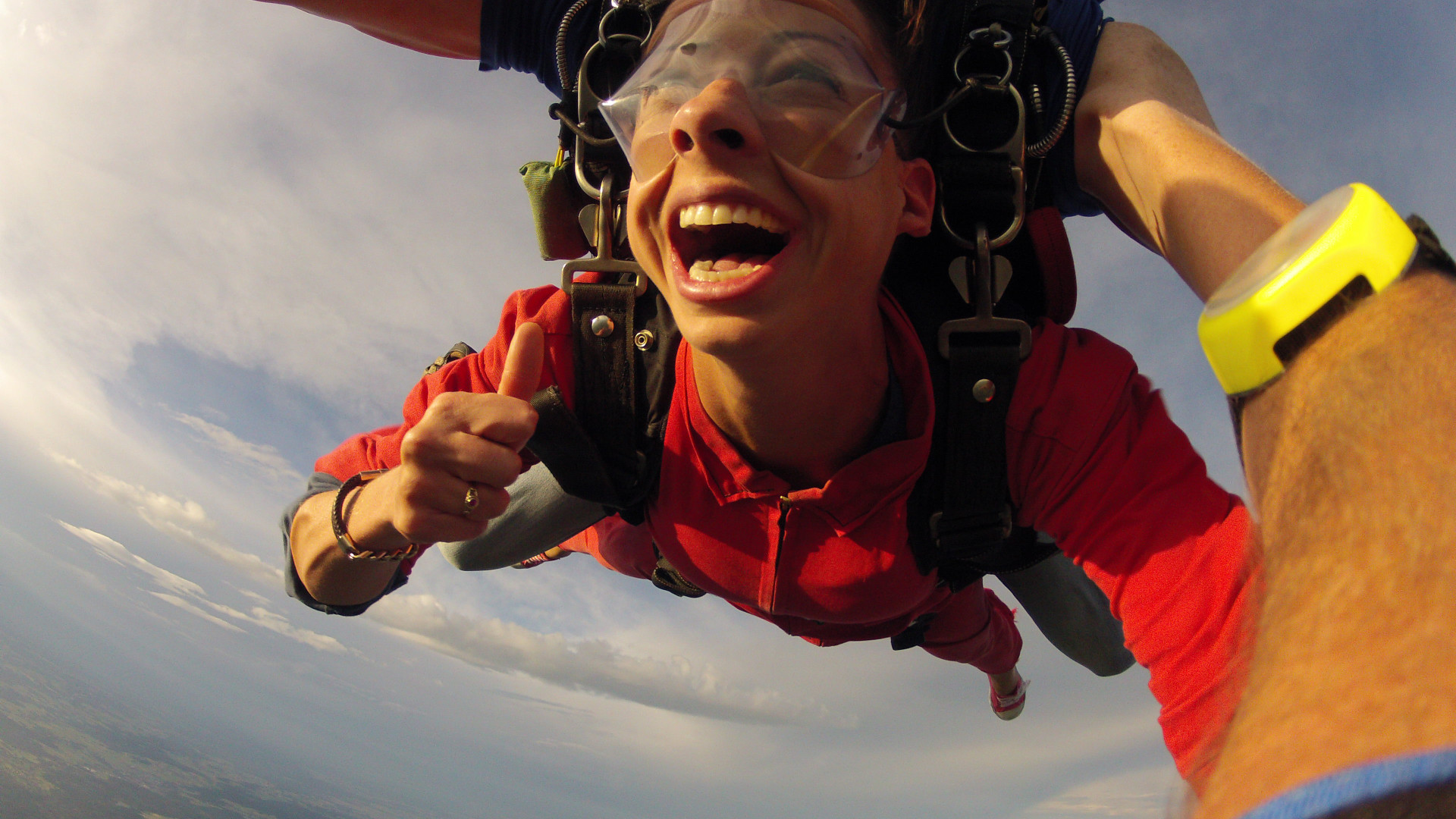 Tandemový seskok z letadla z výšky 4000 m