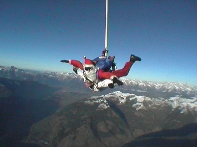 Tandemový seskok z letadla z výšky 4000 m - obrázek 3